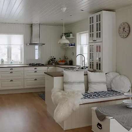Coastal With Panoramic Views In Hovikstranda * Sandvikberget